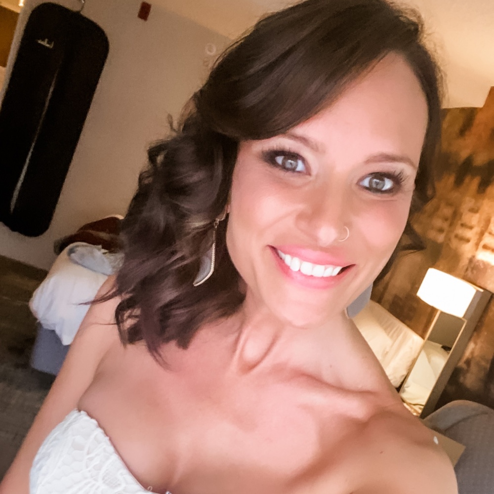 Meet your Posher, Posh